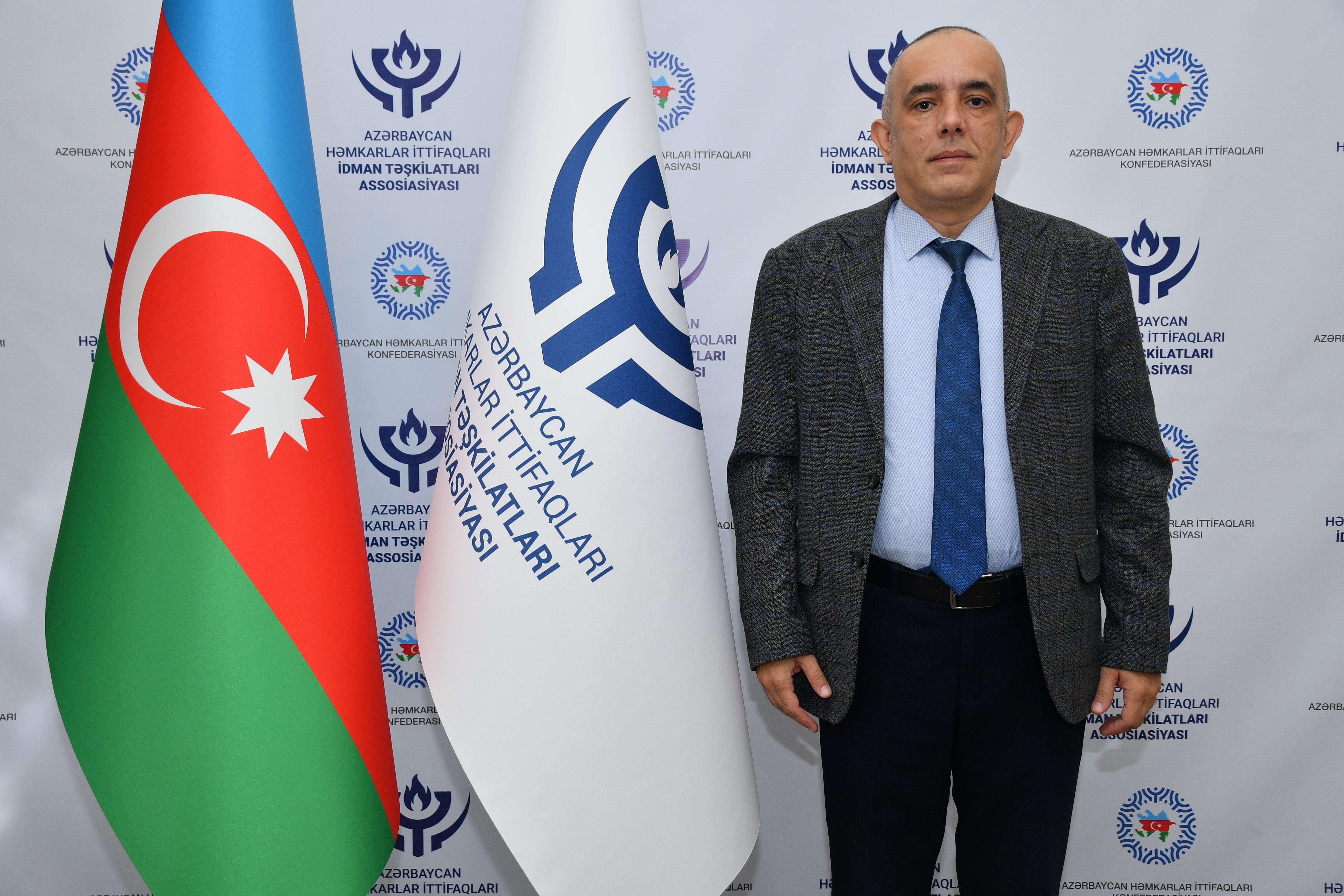 Elçin Əsədov - [object Object]